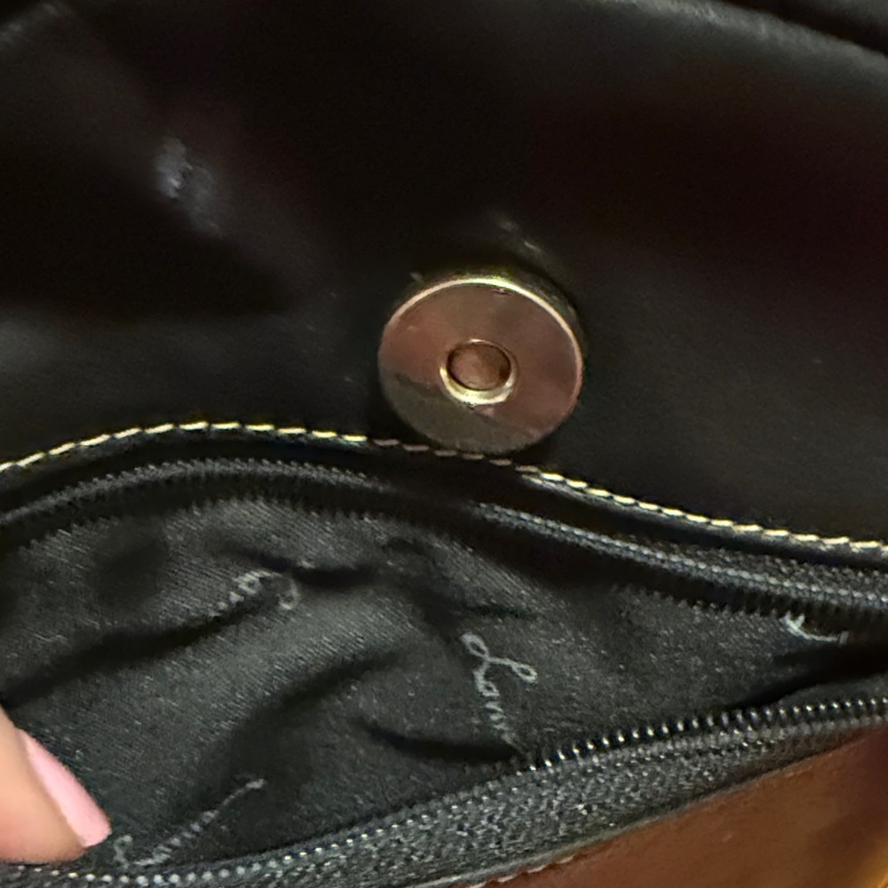 Classic Black Leather Women’s Sling Backpack - Picture 6 of 10